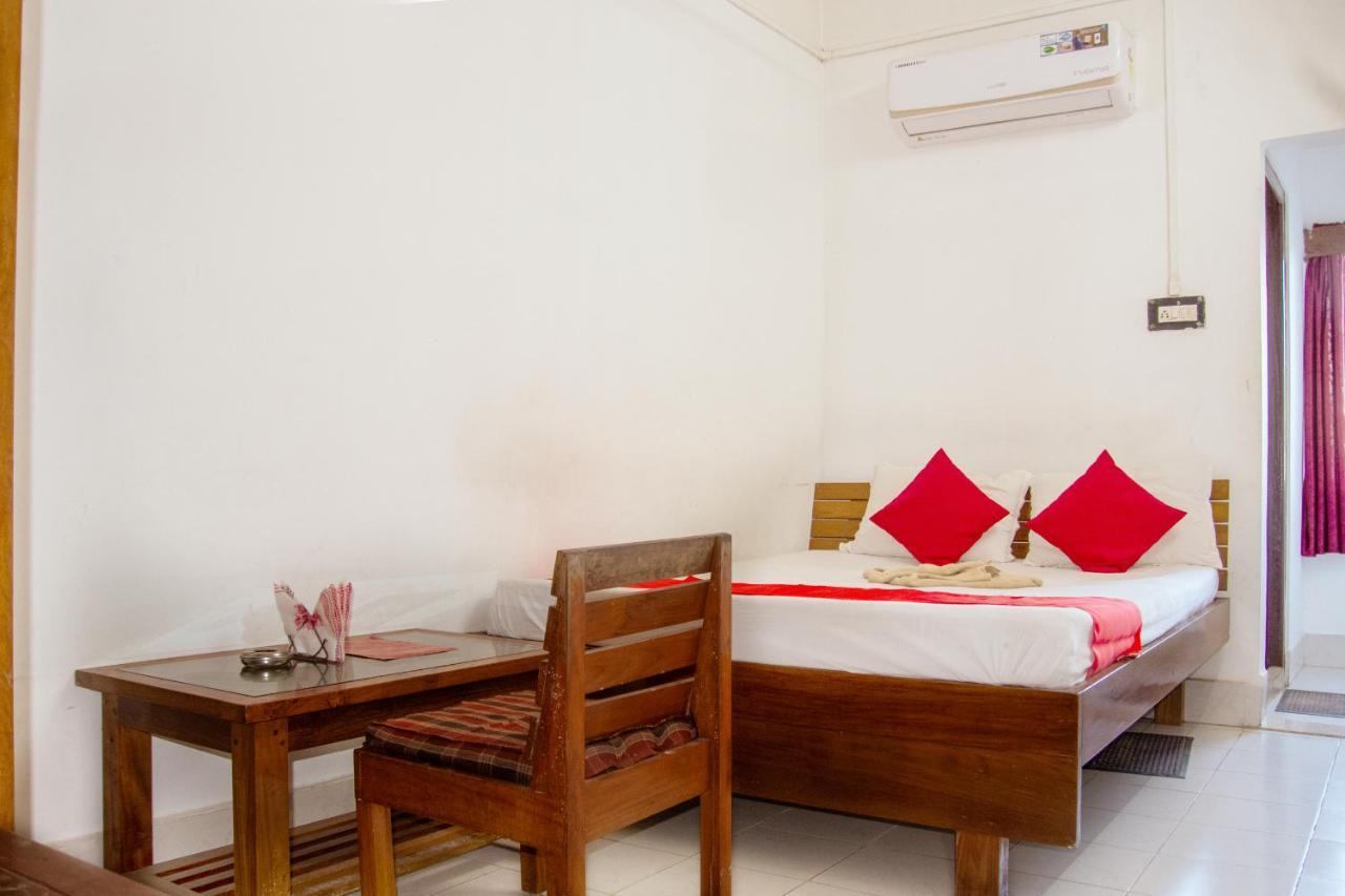 Hotel Nakshatra Karimganj Exterior foto